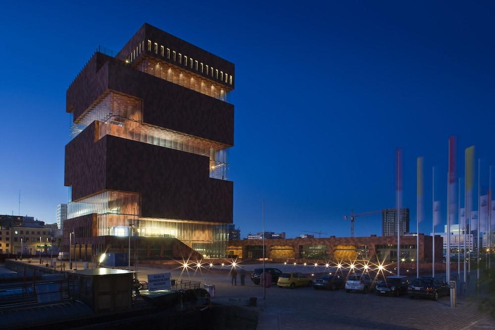 Hotel Docklands Antwerp Exterior photo