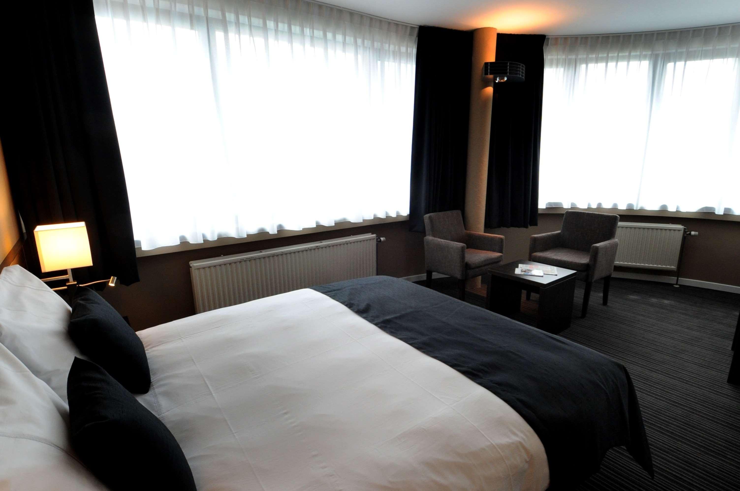 Hotel Docklands Antwerp Exterior photo