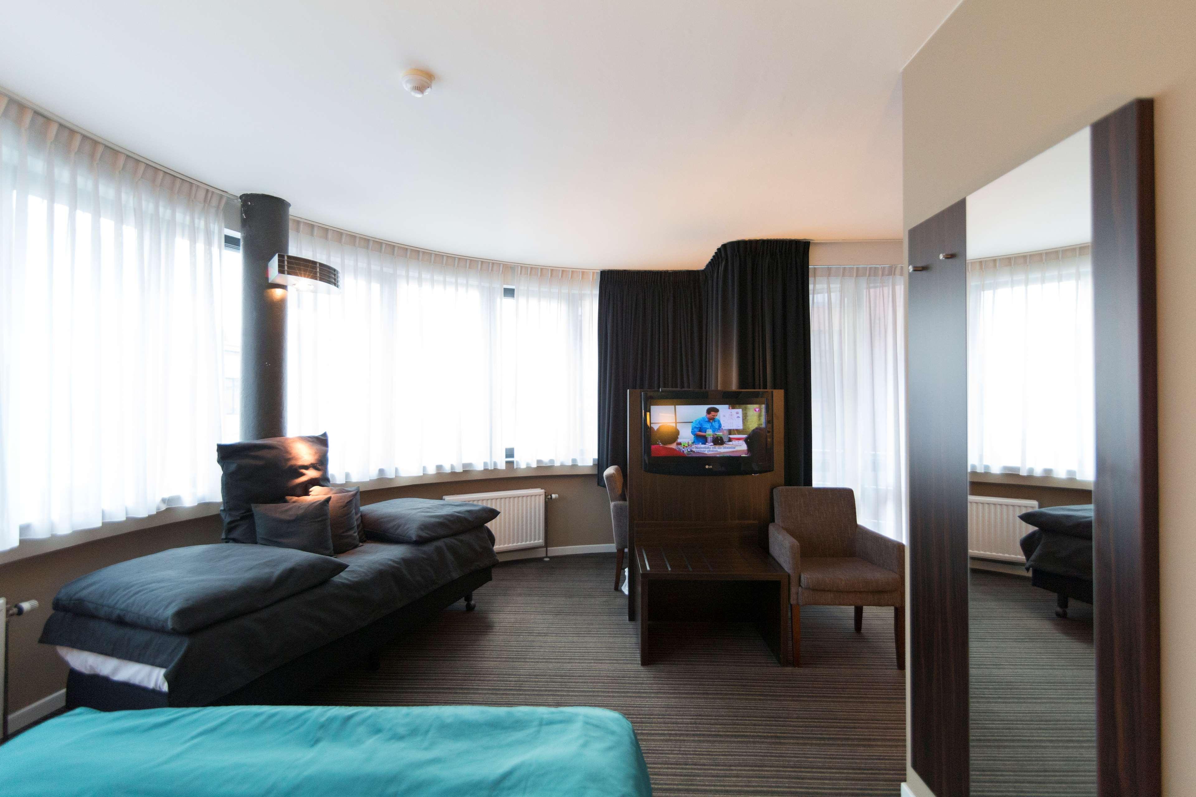 Hotel Docklands Antwerp Exterior photo